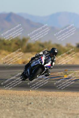 media/Dec-09-2023-SoCal Trackdays (Sat) [[76a8ac2686]]/Turn 15 Set 1 (230pm)/